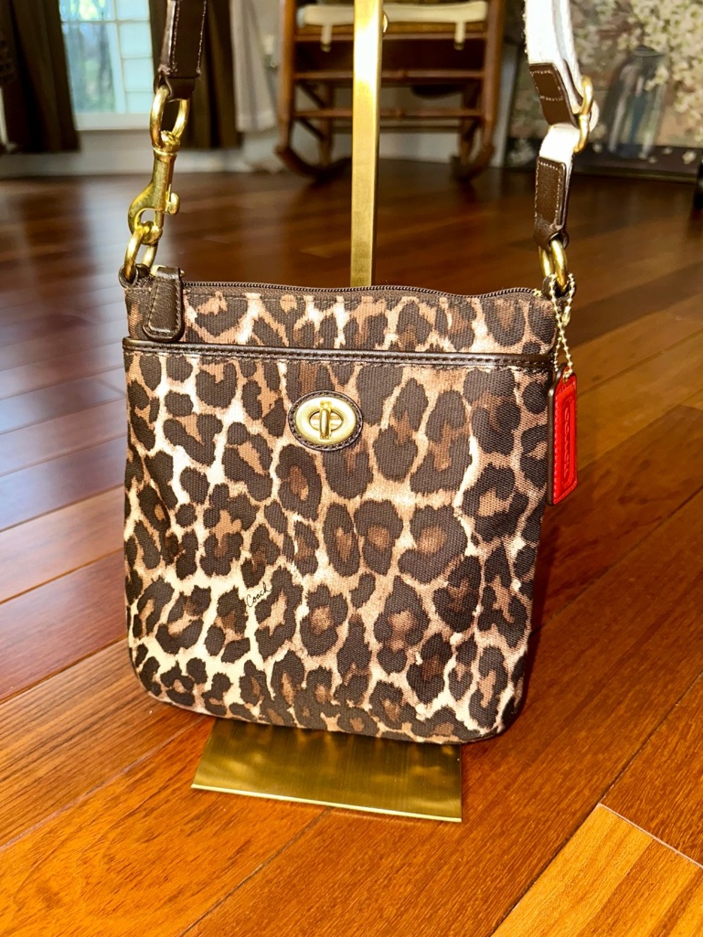 Coach Ocelot Leopard Print Crossbody Bag in Canvas with Turnlock Hardware EUC - Picture 4 of 13